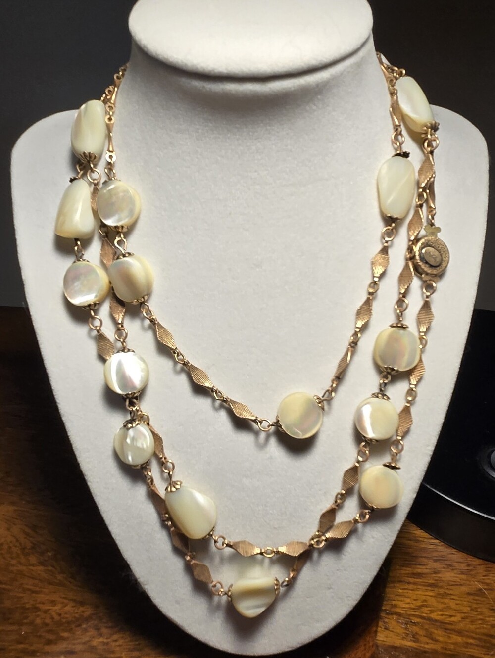 Alice Caviness Vintage Mid Century 55" Mother of Pearl Rope Flapper Necklace